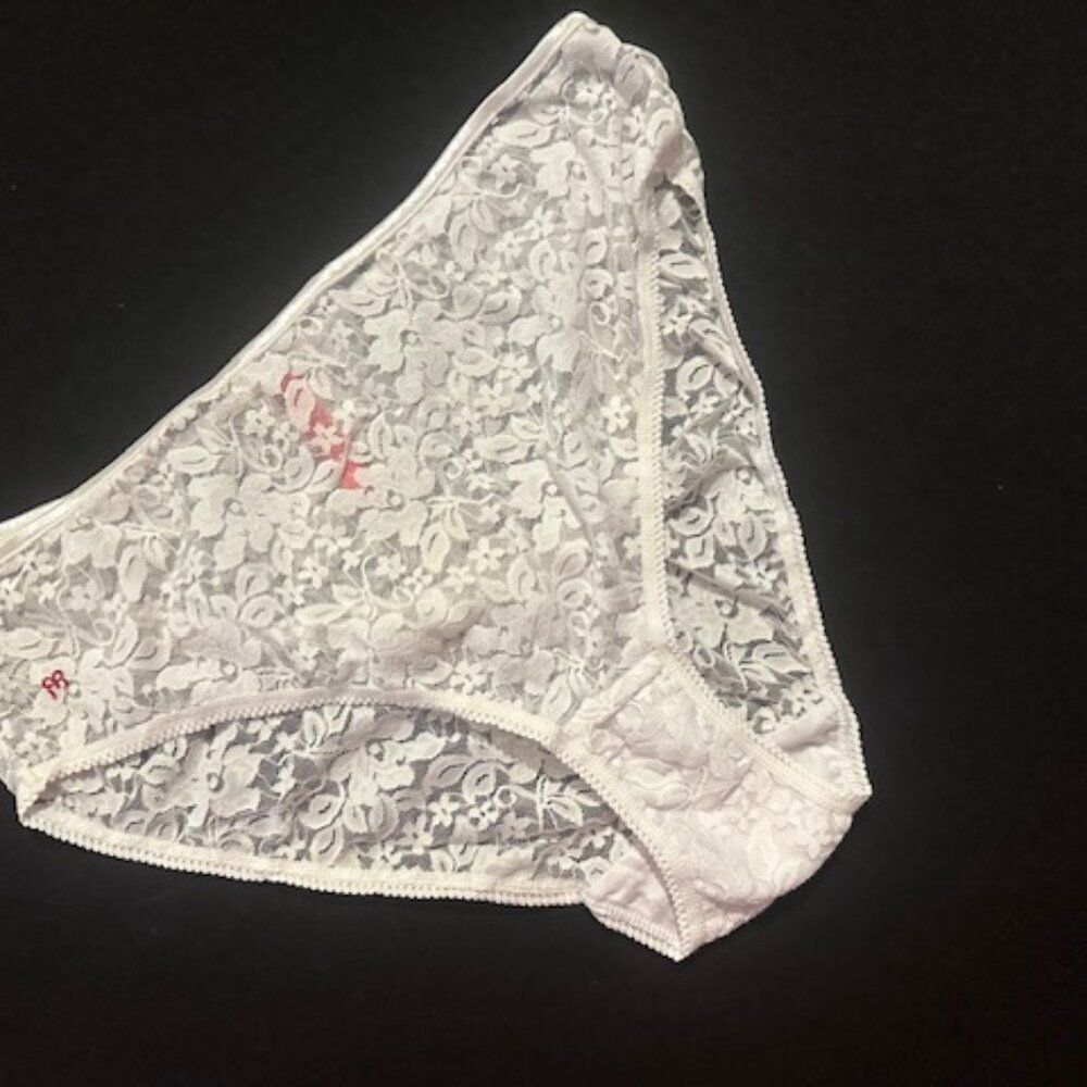 White Lace Ruby Ribbon Panty   7743